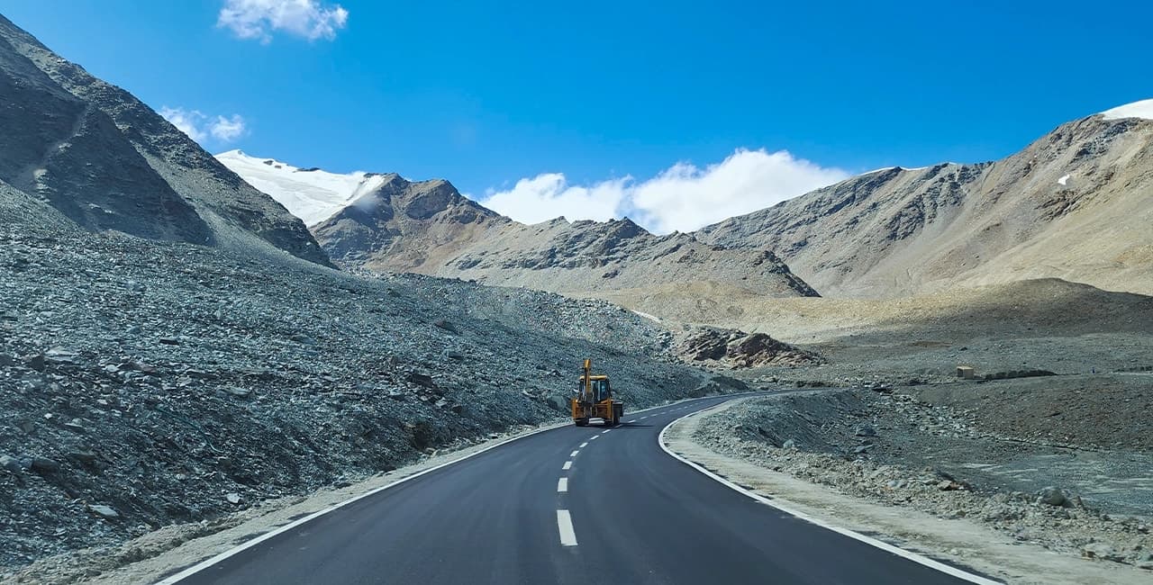 Manali to Leh Motorcycle Expedition — Ride Across the High Himalayas